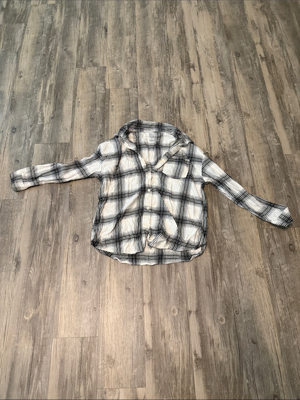 wonder nation Black & White Plaid Button-Down Shirt